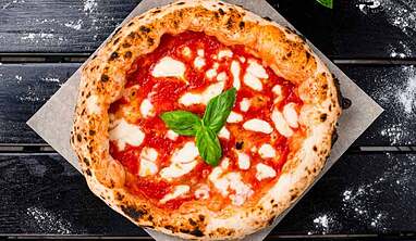 طرز تهیه بهترین خمیر پیتزا ناپولیتن
