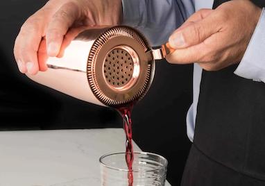 کاربرد استرینر در تهیه نوشیدنی